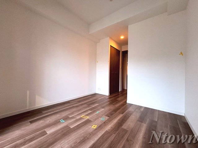 【居間・リビング】 | S-RESIDENCE茶屋ヶ坂 | こちらのリビングで趣味の時間をお楽しみください