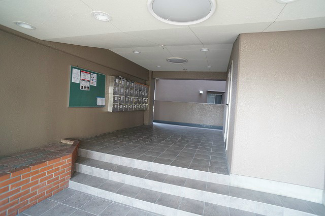 アクエルド長岡京のロビー
