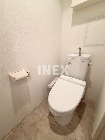 横浜市西区中央１丁目の賃貸マンションのトイレ