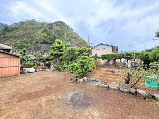 広々家庭菜園にも‼　天草市志柿町の庭