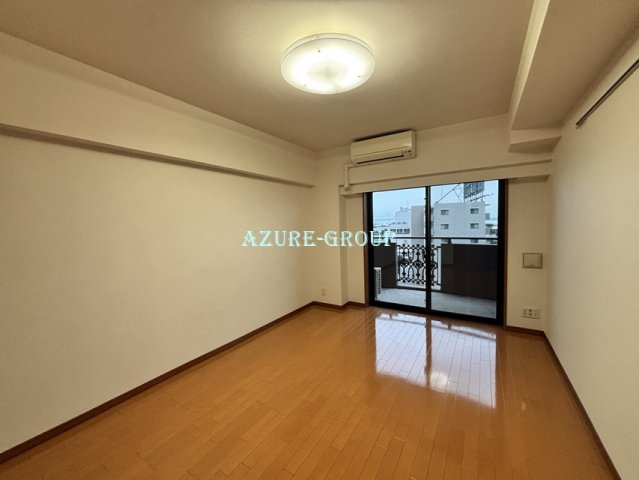 エクセル東神奈川の居間・リビング