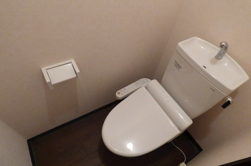 ルネス若園A棟のトイレ