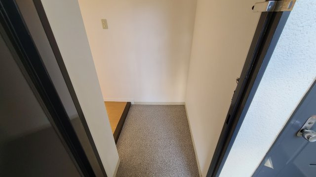 昭郷ツインハイツA棟の玄関|☆神戸市垂水区　昭郷ツインハイツ☆