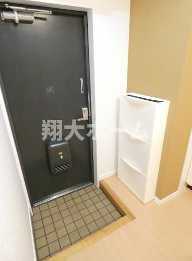 レジデンス宮田の玄関