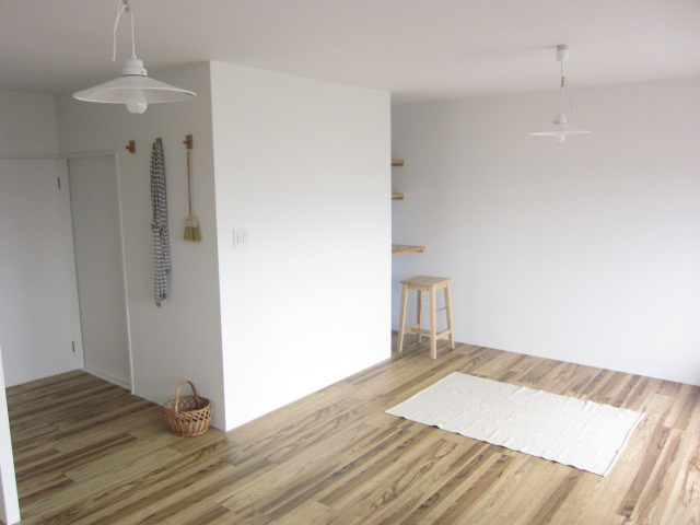 小松島市中田町字出口の賃貸マンションのその他|リビング