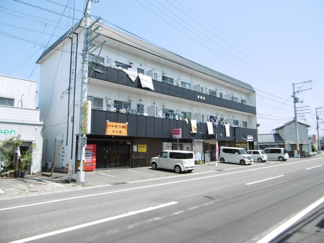小松島市中田町字出口の賃貸マンション