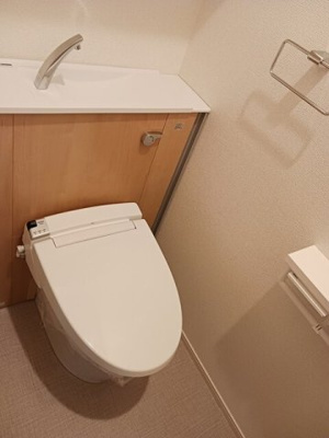 【トイレ】 | サンヴェール　蔵波　８ | シンプルで使いやすいトイレです
