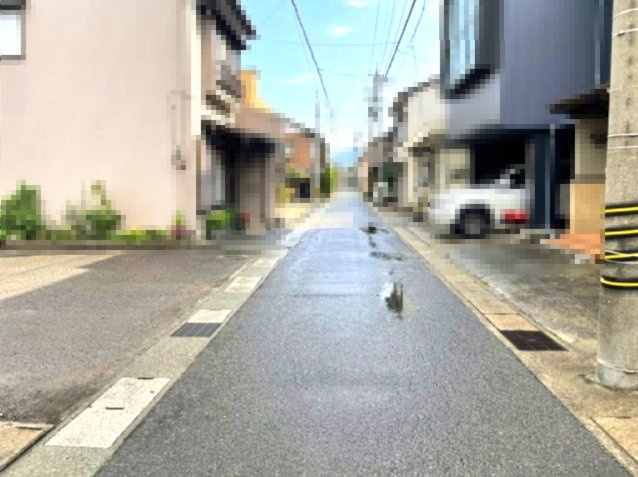 敦賀市松原町中古店舗併用住宅の前面道路含む現地写真|飛地(松原町2402)