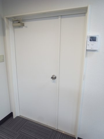 吹田市江坂町１丁目の店舗事務所