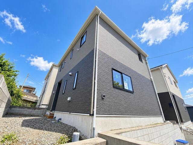 沼津市西熊堂の新築一戸建の外観|建築中（９／６撮影）