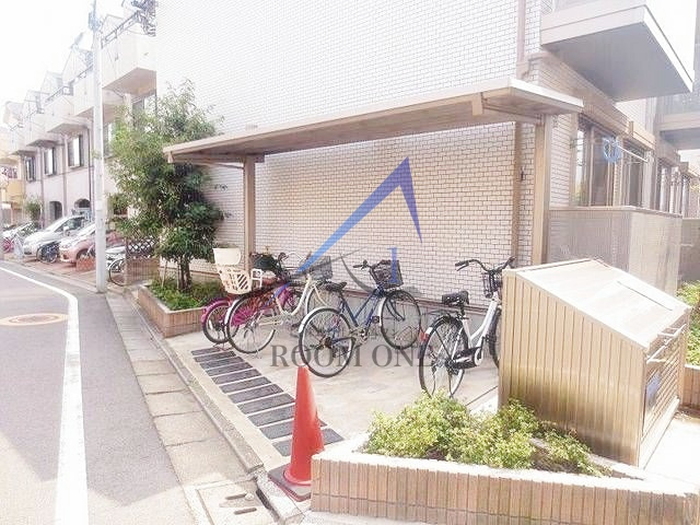 パルティールのその他共用部分|駐輪場です。
