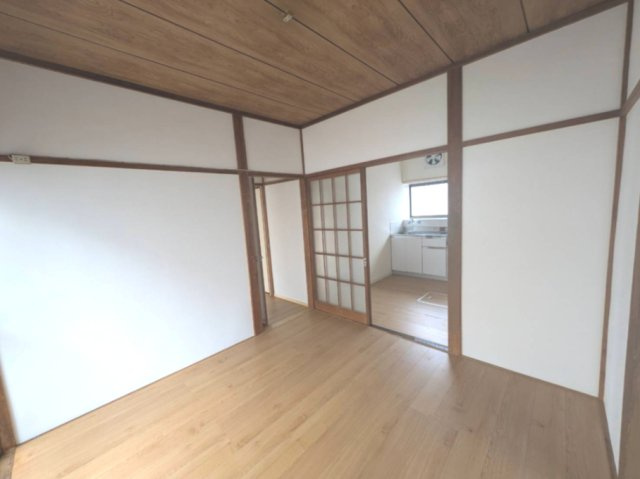 荒井荘の居間・リビング