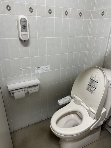 毎日東ビルのトイレ