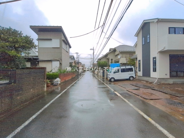 『八王子市新築戸建て』八王子市散田町2-51-10【仲介手数料無料】　１５期の前面道路含む現地写真|～仲介手数料無料☆八王子ひなた不動産～八王子市散田町　新築戸建て