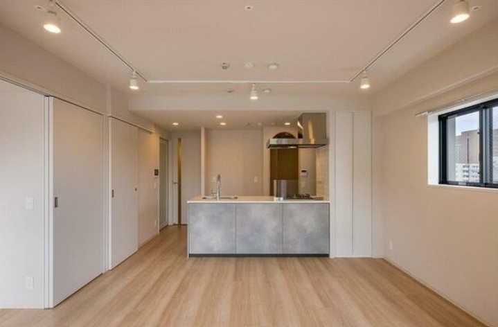 中央区日本橋蛎殻町１丁目の賃貸マンションの居間・リビング
