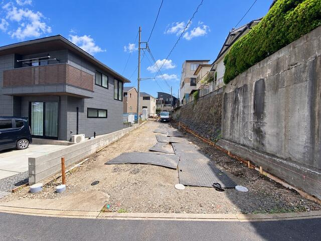 沼津市西熊堂の新築一戸建のその他|南側前面道路からの間口
