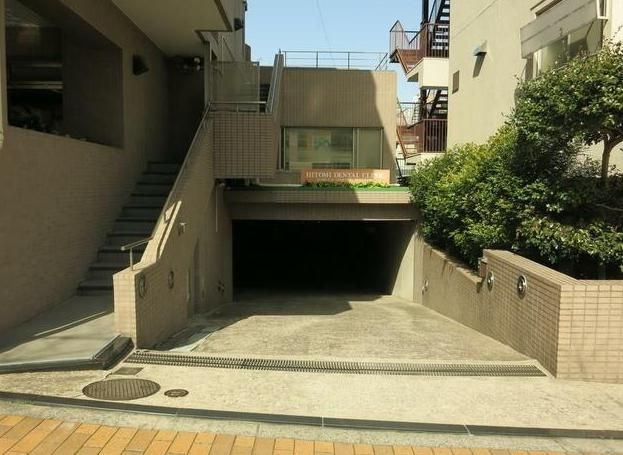 ビスタ竹早の駐車場