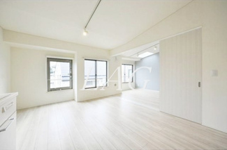 【居間・リビング】 | グランエッグス経堂 | 洋室のお部屋です。
