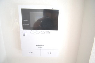 【セキュリティ】 | 呉市焼山中央5丁目【太陽光発電設置】全2区画　NO2 | ＴＶモニター付きインターホンで防犯対策も安心です。