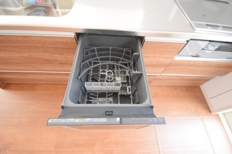 【キッチン】 | 呉市焼山中央5丁目【太陽光発電設置】全2区画　NO2 | 食器洗乾燥機付きで節水・家事時短♪