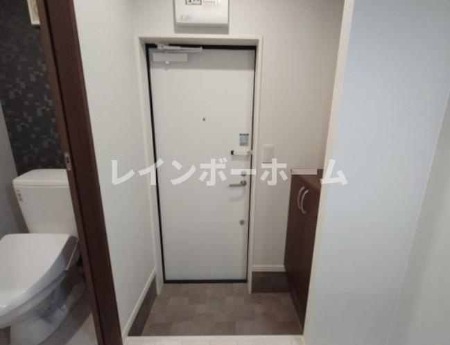 キャメル南流山9Ｂの玄関|明るい玄関です