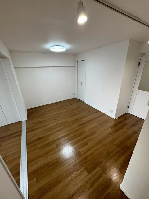 須賀マンションの寝室