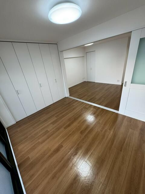 須賀マンションの寝室