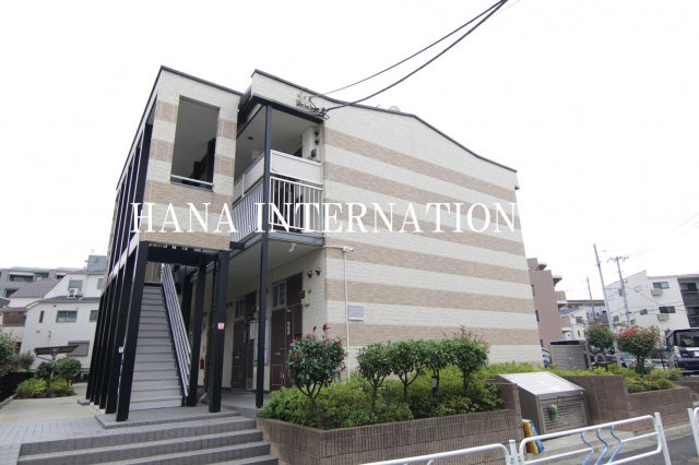 レオパレスラミュゼの外観