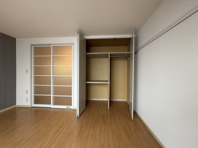 パインＫの寝室|洋室7.4帖♪※同建物・同タイプ・別部屋の写真。
