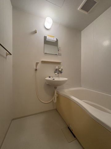パインＫの浴室|※同建物・同タイプ・別部屋の写真。