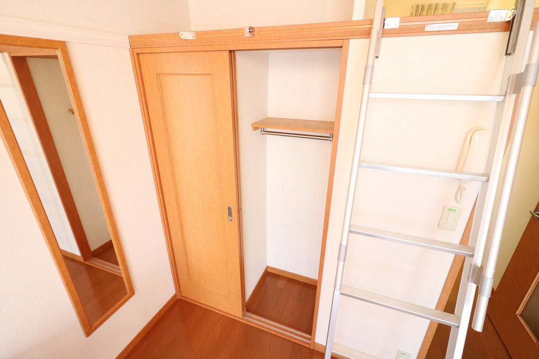 レオパレスメルベーユの収納