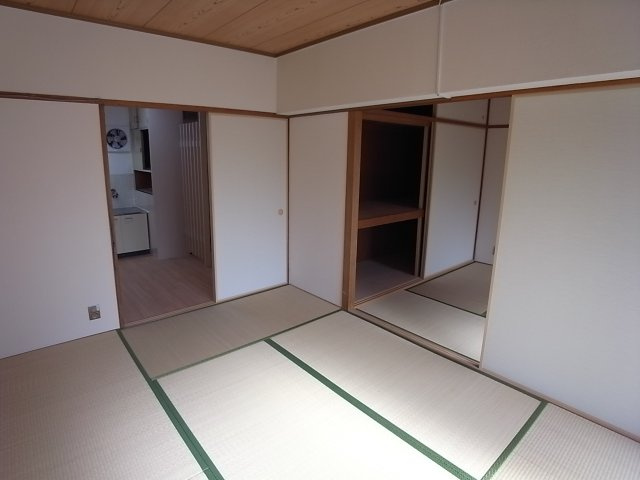 成田グリーンハイツの和室
