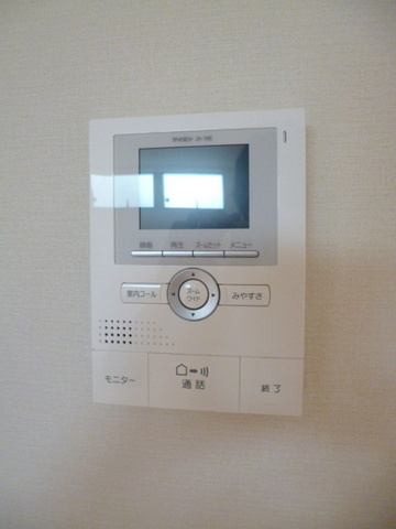 メゾン　ルーエのセキュリティ|★不審者をシャットアウト、安心のＴＶモニターホン付です★