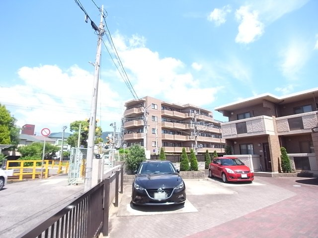 西宮市松生町の賃貸マンションの収納