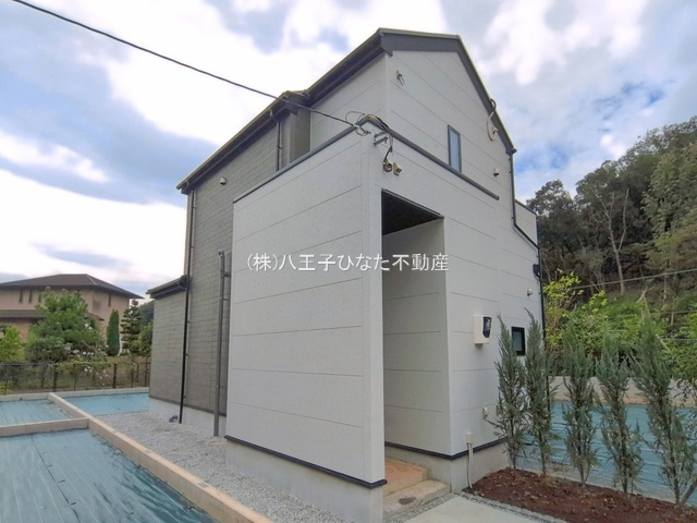 『八王子市新築戸建て』八王子市兵衛2-6-7【仲介手数料無料】の外観|～仲介手数料無料☆八王子ひなた不動産～八王子市四谷町　新築戸建て