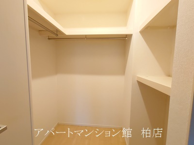 サン　エスポワールの収納