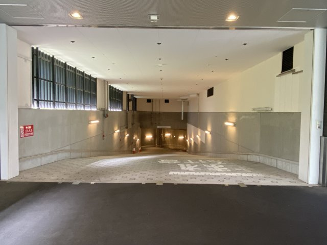 安全に配慮した駐車場の入口にはゲートがあります。