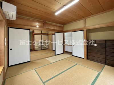 【和室】 | 森町大鳥居　中古住宅 | 8帖、6帖の和室です