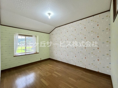 【子供部屋】 | 森町大鳥居　中古住宅 | 2F中央は子供部屋にいかがでしょうか