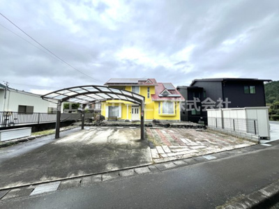 【駐車場】 | 森町大鳥居　中古住宅 | 並列4台駐車可能