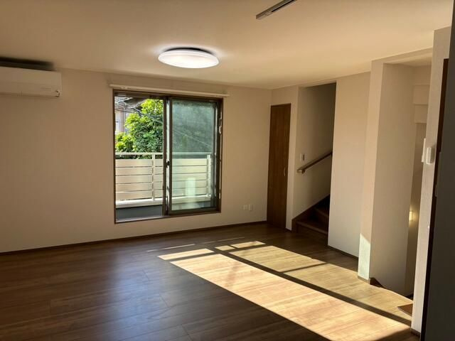 Ｂ＆Ｍ三軒茶屋の居間・リビング|使いやすい居間です