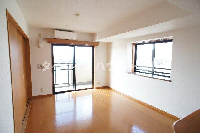 エクセルトーヨーの居間・リビング|同タイプのお部屋の画像となります