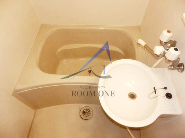 ヴィヴァーチェの洗面所|洗面台です。