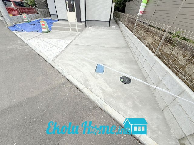 日の出町平井第二　全1棟の駐車場|2026年9月撮影
