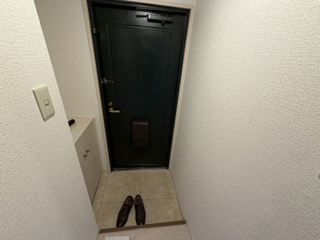 十三ホワイティの玄関