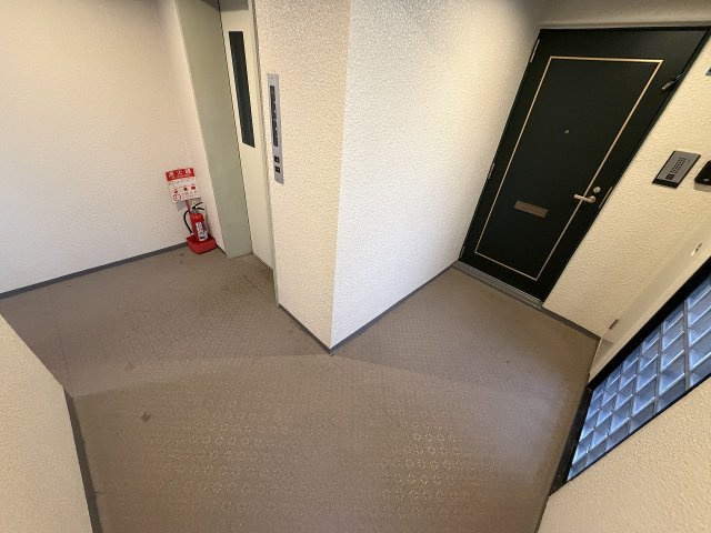 十三ホワイティのロビー