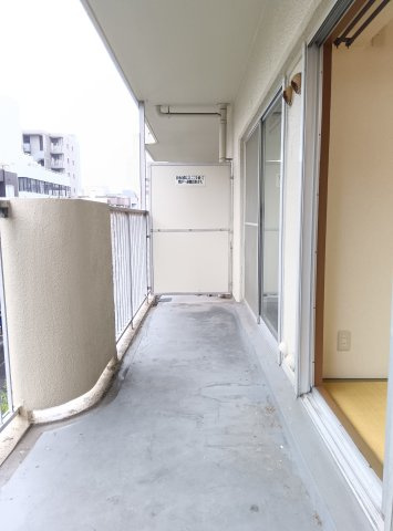 シャルマンコーポ第二谷町のバルコニー