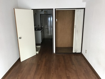 クローゼット付きです。洋室とキッチンは扉で仕切れます♪