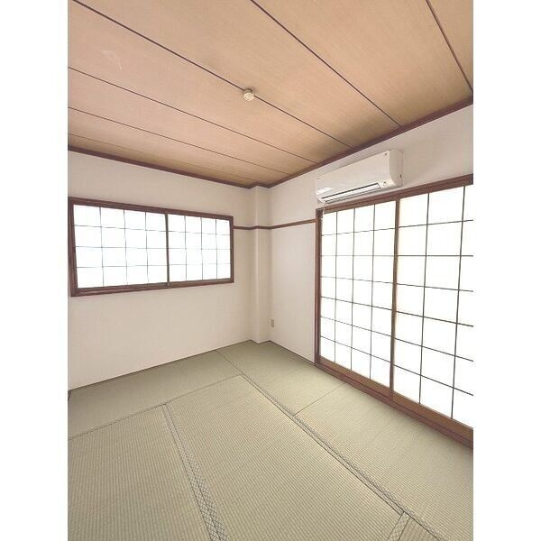 本多マンションの和室