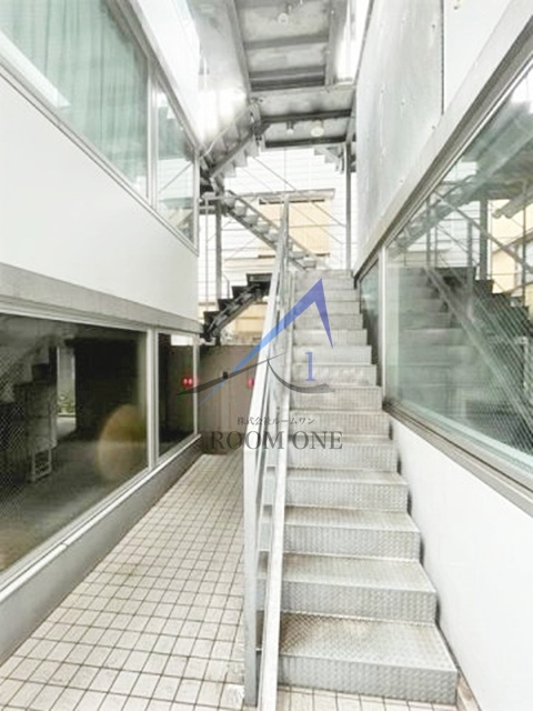 Ｍｏｎ－ｎａｋａ　Ａｐａｒｔｍｅｎｔ　Ｔｅｒｒａｃｅ